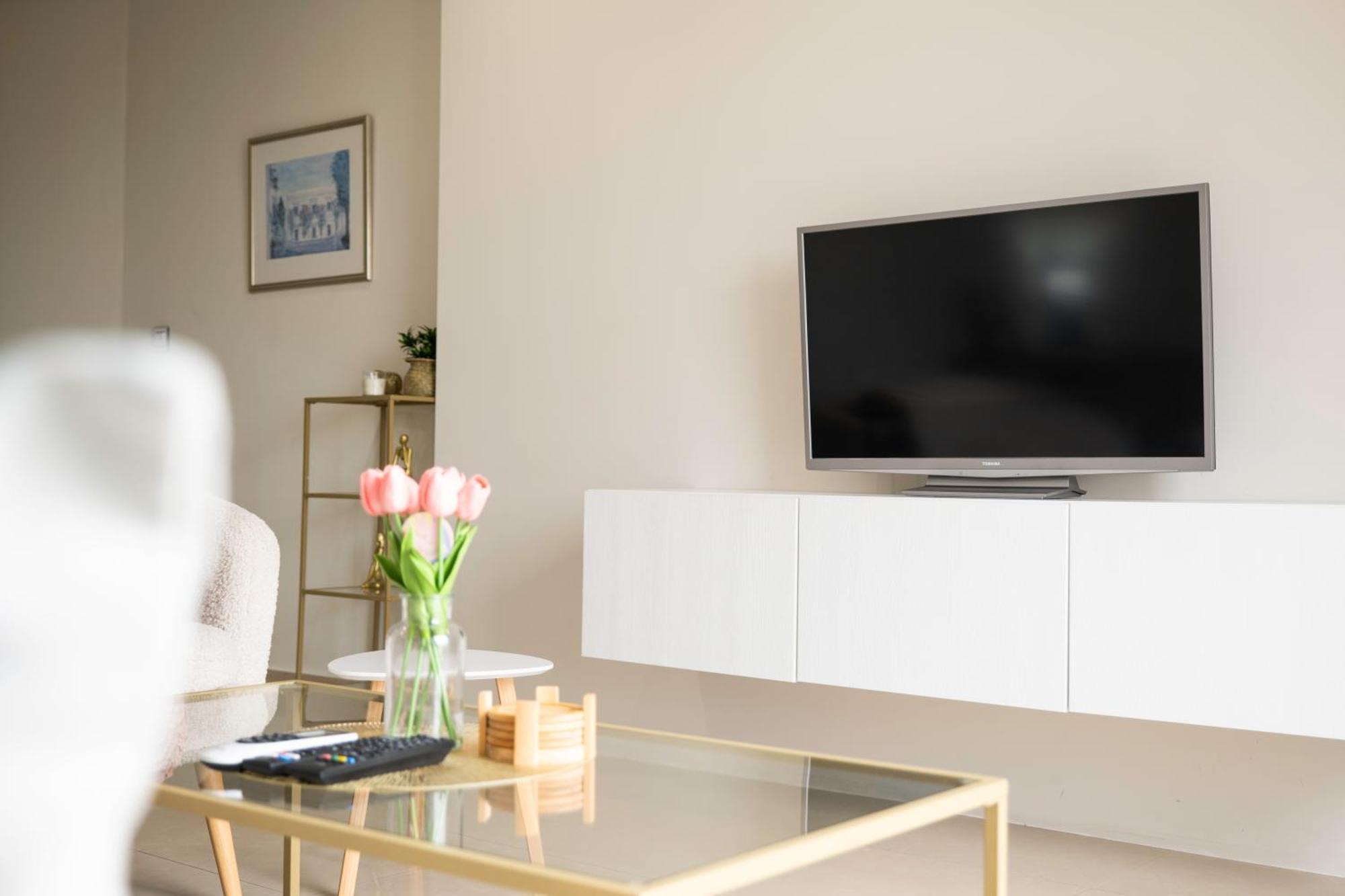 Apartman Golden Harbour - 2 Bedrooms, 2 Bathrooms *